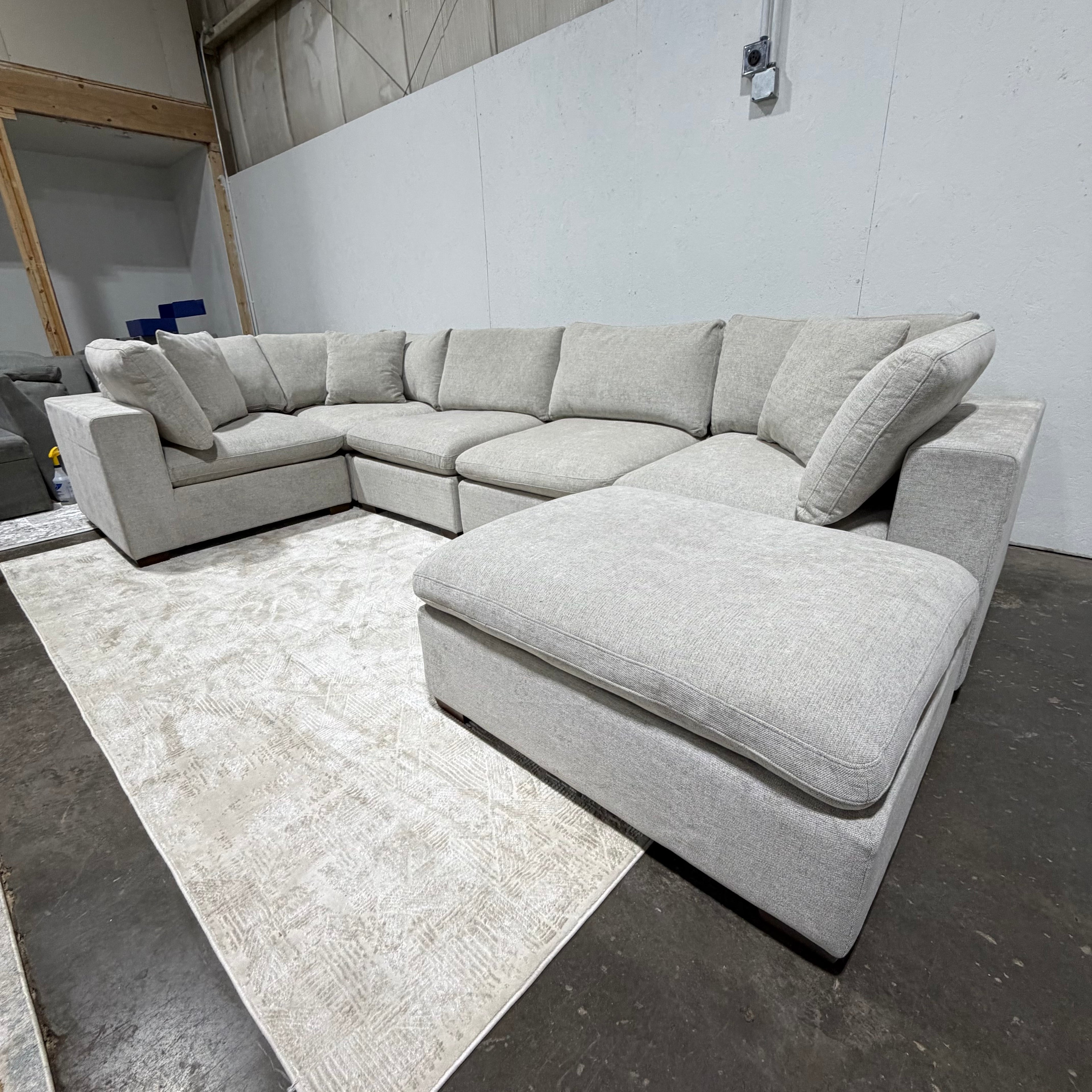 Thomasville Lowell 6-Piece Modular Sectional