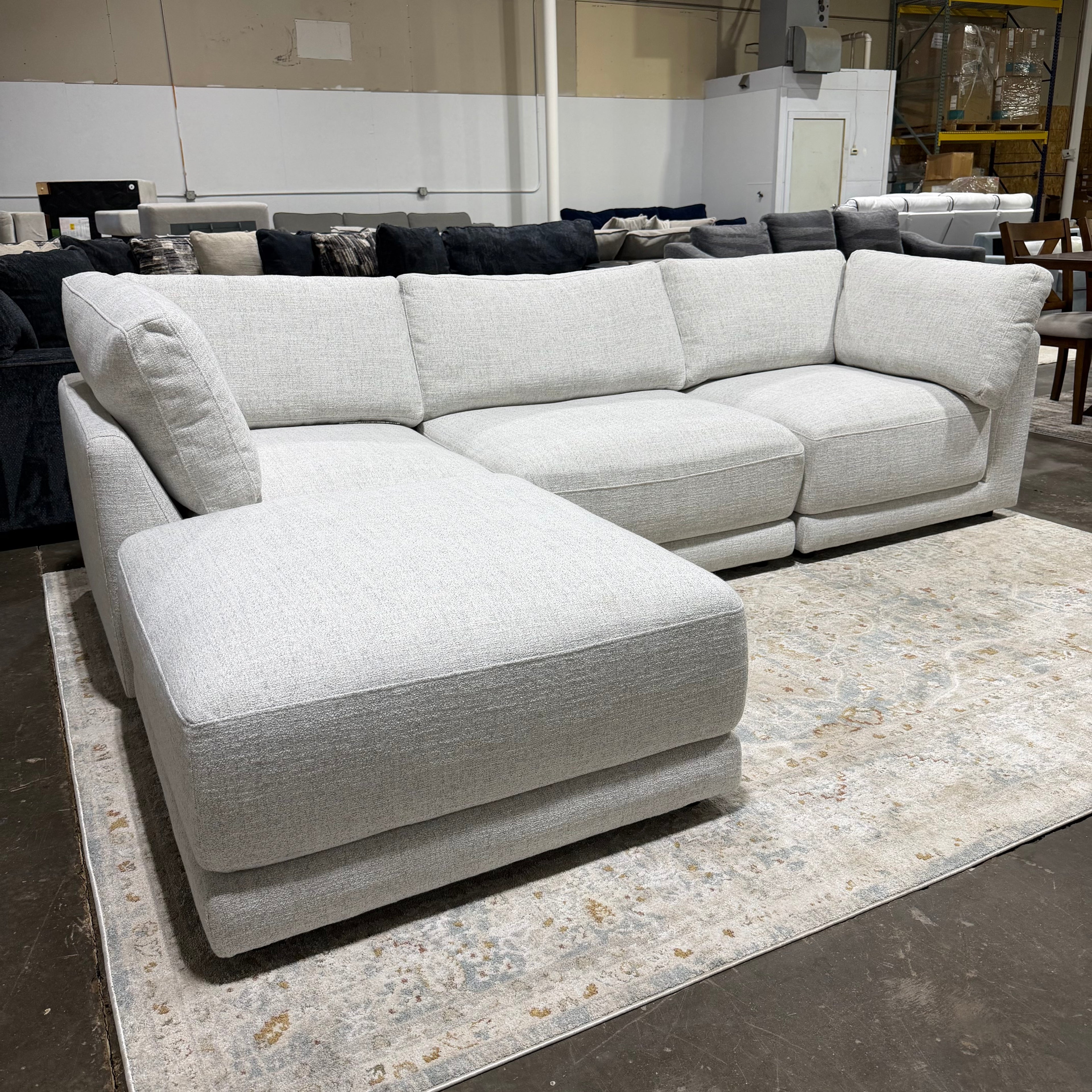Aiden & Ivy 4-Piece Dayna Sectional