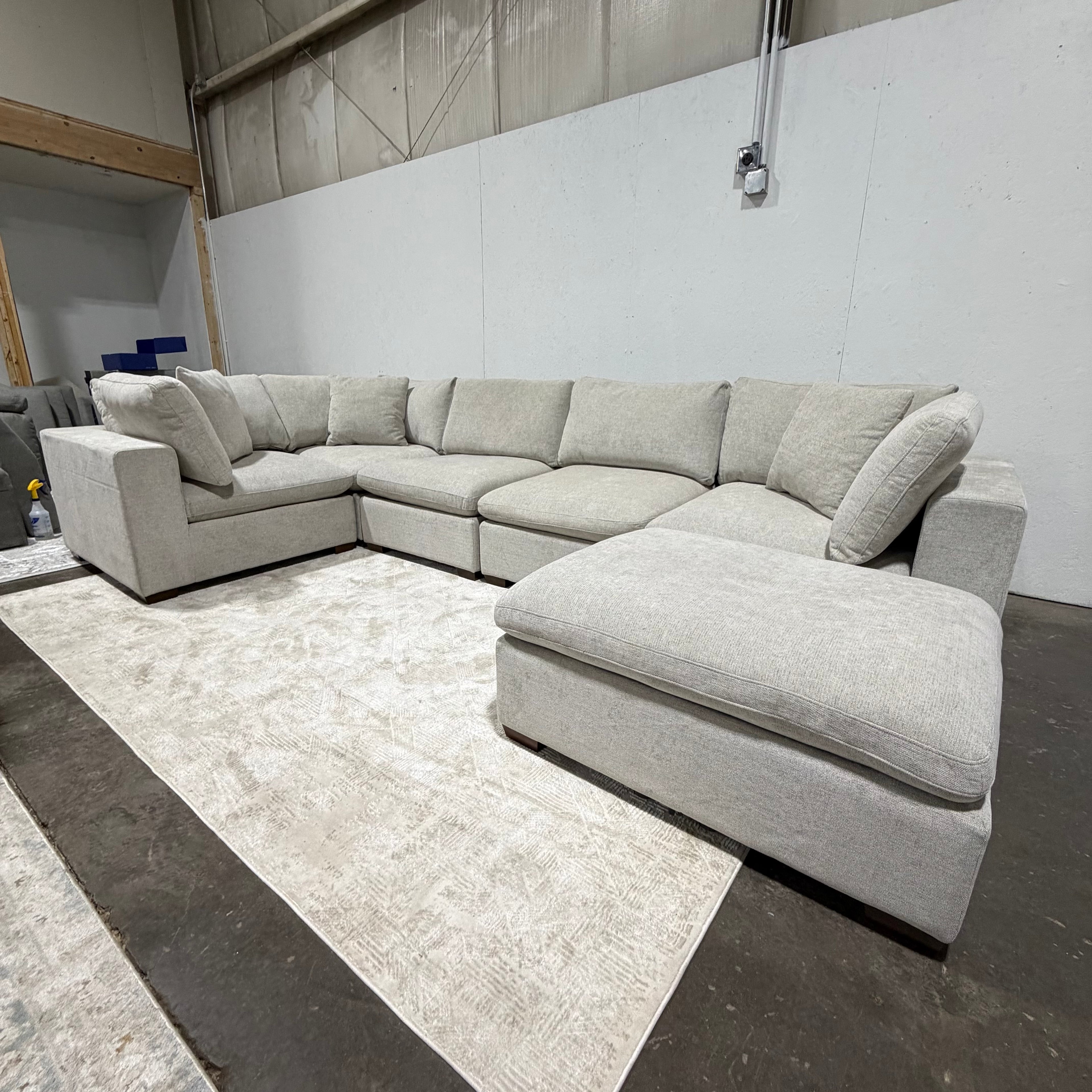 Thomasville Lowell 6-Piece Modular Sectional